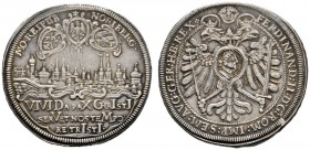 Nürnberg
1/2 Taler 1631. Drei Wappen über Stadtansicht, darunter in Kartusche drei Zeilen Schrift mit der Jahreszahl als Chronogramm / Gekrönter Dopp...