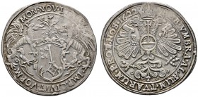 Worms
Taler 1622. Der von zwei Drachen gehaltene, verzierte Stadtschild, oben stilisierte Blüte / Gekrönter Doppel­adler mit dem Reichsapfel auf der ...