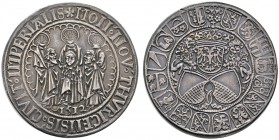 Zürich
Guldiner 1512. Die drei nimbierten Stadtheiligen Felix, Regula und Exuperantius nebeneinander von vorn stehend und ihre abgeschlagenen Köpfe i...