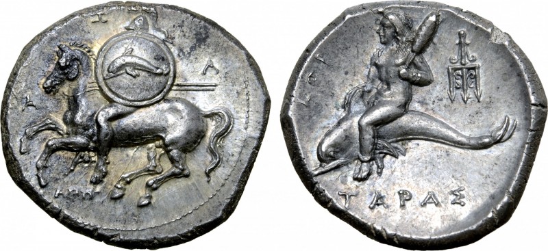 Calabria, Tarentum AR Nomos. Circa 290-281 BC. Warrior wearing crested helmet, h...