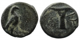 AEOLIS. Kyme. Circa 250-200 BC. AE.
1,03 gr. 11 mm