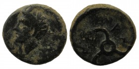 DYNASTS OF LYCIA. Perikles (Circa 380-360 BC). Ae.
Obv: Horned head of Pan left .
Rev: Triskeles.
SNG von Aulock 4257-8.
2,40 gr. 13 mm