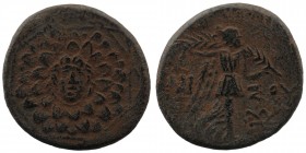 Pontos, Amisos. Under Mithradates VI Eupator. Ca. 85-65 B.C. AE
Aegis with Gorgoneian at center
Rev: Nike advancing right, holding palm; 
6,69 gr. 22 ...