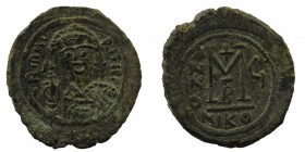 Maurice Tiberius, 582-602 AD. AE Follis. Nikomedia
11,74 gr. 30 mm