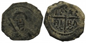 CRUSADERS. Antioch. Tancred. 1101-1112 AD. AE Follis
KE BOIΘH TANKRI; ust of Tancred facing, wearing turban and chain mail, holding sword over his sho...