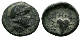 MYSIA.Pergamon. Philetairos.282-263 BC. AE Bronze

Condition: Very Fine

Weight: 1.8 gr
Diameter: 13 mm