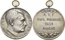Drittes Reich
 Versilberte Bronzemedaille o.J. (graviert 1934). Kopf Hitlers nach rechts / 4 Zeilen Gravur K.V.F. VERB. MANNSCH. ASPHALT zwischen Zwe...