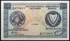 Cyprus 250 Mils 1982
P# 41c; № S82-075613; UNC