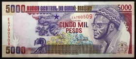 Guinea-Bissau 5000 Pesos 1990
P# 14a; № EA700509; UNC