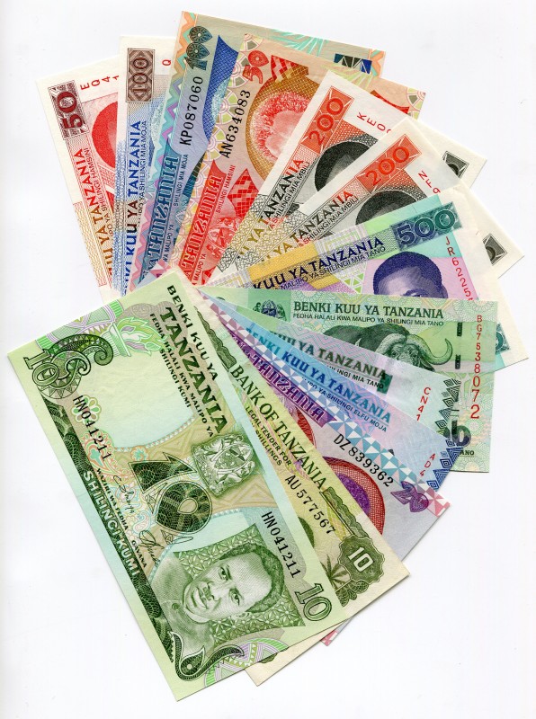Tanzania Lot of 13 Banknotes 1966 - 2010
Various Dates, Denominations & Signatu...