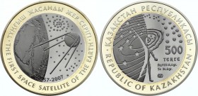 Kazakhstan 500 Tenge 2007
KM# 82; Bimetallic: Tantalum Center in Silver (.925) Ring 41.4g 38.61mm; With Original Box & Certificate; Space Series - 50...