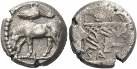 Thessaly, Larissa. Drachm, circa 479-460, AR 5.09 g. Horse grazing l.; above, upside down bird. Rev. ΛARI-SA[I]O-N counterclockwise from lower l aroun...