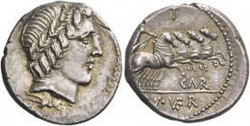 Gar, Ogul, Ver. Denarius 86, AR 3.90 g. Head of Apollo r., wearing oak wreath; below, thunderbolt. Rev. Jupiter in prancing quadriga r., holding reins...