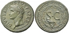 Octavian as Augustus, 27 BC – 14 AD. Divus Augustus. Dupondius circa 22/23-26(?), Æ 14.12 g. DIVVS AVGVSTVS PATER Radiate head l. Rev. S C within wrea...