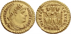 Valentinian I, 364 – 375. Solidus, Treviri 367-375, AV 4.49 g. D N VALENTINI – ANVS P F AVG Rosette-diademed, draped and cuirassed bust r. Rev. VICTOR...