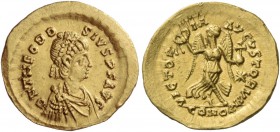 Theodosius II, 408 – 450. Tremissis, Constantinopolis 416, AV 1.39 g. D N THEODO – SIVS P F AVG Pearl-diademed, draped and cuirassed bust r. Rev. VICT...