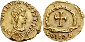 Romulus Augustus, 475 – 476. Tremissis 475-476, AV 1.43 g. D N ROMVLVS AVGVSTVS P F A Diademed, draped and cuirassed bust r. Rev. Cross within wreath;...