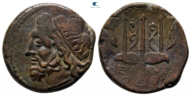 Sicily. Syracuse. Hieron II 275-215 BC. 
Bronze Æ

20 mm., 5,88 g.



nea...
