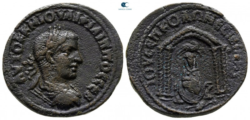 Mesopotamia. Nisibis. Philip I Arab AD 244-249. 
Bronze Æ

26 mm., 12,21 g.
...