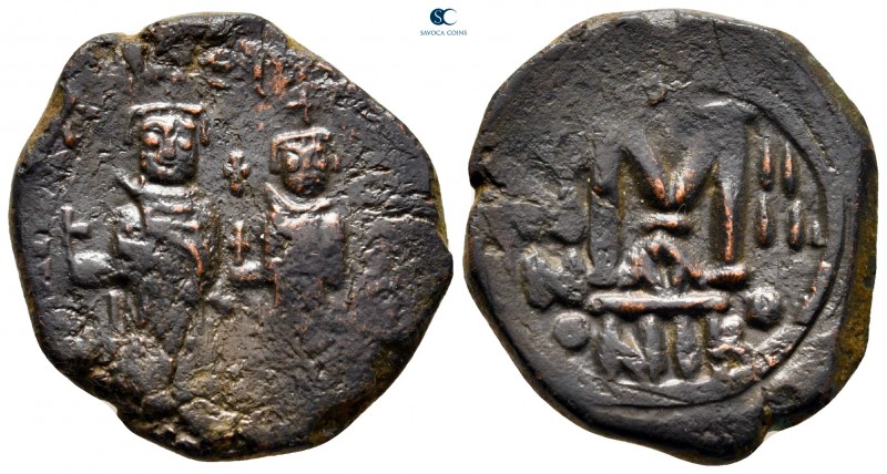 Heraclius with Heraclius Constantine AD 610-641. Nikomedia
Follis Æ

28 mm., ...