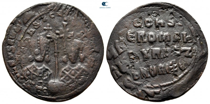 Constantine VII Porphyrogenitus, with Romanus I AD 913-959. Constantinople
Foll...