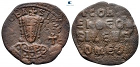 Constantine VII, Porphyrogenitus AD 913-959. Constantinople. Follis Æ