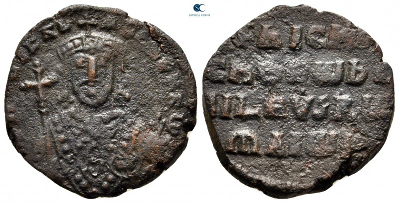 Nicephorus II Phocas. AD 963-969. Constantinople
Follis Æ

24 mm., 5,86 g.
...