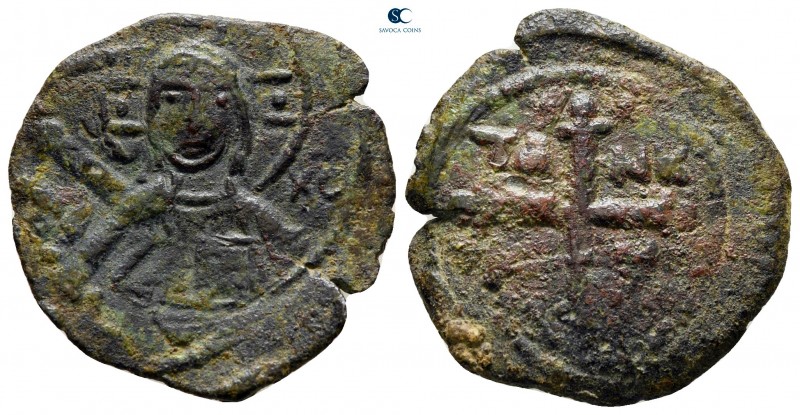 Tancred. As regent AD 1104-1112. Antioch
Follis Æ

23 mm., 3,13 g.



ver...