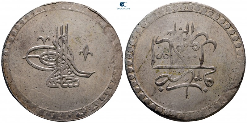 Turkey. Qustantînîya (Constantinople). Selim III AD 1789-1807.
2 Kurush

45 m...