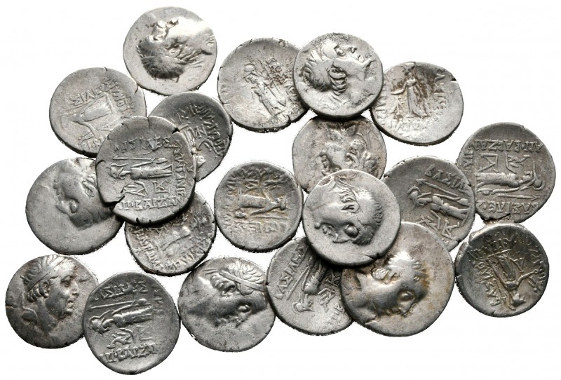 Lot of ca. 20 greek silver drachms / SOLD AS SEEN, NO RETURN! 

very fine
