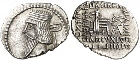 Imperio Parto. Vologases III (105-147 d.C.). Ecbatana. Dracma. (S.GIC. 5831 sim) (Mitchiner A. & C. W. 672). 3,23 g. MBC+.