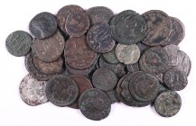 Monedas romanas. Lote de 44 bronces del Bajo Imperio. A examinar. MBC-/MBC+.