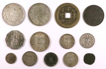 Lote de 13 monedas de diferentes países, seis en plata. A examinar. BC/S/C.