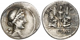 (46-45 a.C.). Julio César. Denario. (Spink 1404) (S. 13) (Craw. 468/1). 3,97 g. MBC+.