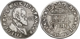 1579. Felipe II. Milán. 1 escudo. (Vti. 48) (MIR. 308/5). 31,27 g. Escasa. MBC.