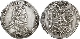 1657. Felipe IV. Milán. 1 felipe. (Vti. 15) (MIR. 364/1). 27,58 g. Sin ángel en el pecho. Perforación. Escasa. (MBC).