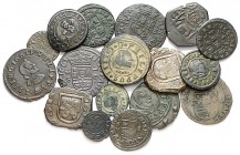 Lote de 45 cobres castellanos de Felipe IV. Diferentes cecas, valores y fechas. Imprescindible examinar. BC/MBC+.