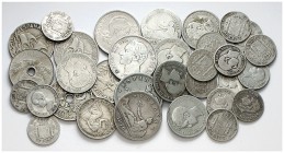 Lote de 116 monedas de 50 céntimos, 10 de 25 céntimos, 7 de 1 peseta y 4 de 2 pesetas. Total 137 monedas. Imprescindible examinar. RC/MBC.