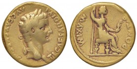 ROMANE IMPERIALI - Tiberio (14-37) - Aureo - Testa laureata a d. /R Livia seduta a d. con fiore e scettro C. 15 (40 Fr.) (AU g. 7,53) Da incastonatura...