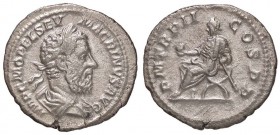 ROMANE IMPERIALI - Macrino (217-218) - Denario - Busto laureato e drappeggiato a d. /R Macrino seduto a s. su sedia curule con globo e scettro RIC 27 ...