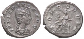ROMANE IMPERIALI - Giulia Paola (moglie di Elagabalo) - Denario - Busto drappeggiato a d. /R La Concordia seduta a s. con patera, nel campo una stella...