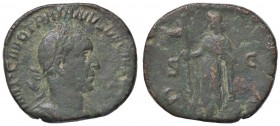 ROMANE IMPERIALI - Traiano Decio (249-251) - Sesterzio - Busto laureato e drappeggiato a d. /R La Dacia stante a s. con bastone sormontato da testa d'...
