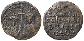 BIZANTINE - Costantino VII e Romano I (920-921) - Follis - Costantino e Romano reggono una croce /R Scritta Sear 1758 (AE g. 6,07) Corrosioni al R/
B...