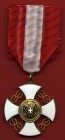 MEDAGLIE - SAVOIA - Vittorio Emanuele III (1900-1943) - Croce Ordine della corona d'Italia Cartone 46 MD Ø 35Da cavaliere Smalto rovinato al R/
Buono...
