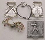VARIE - Oggetti vari Spilla a forma di gallo cm 7,6, braccialetto 1915 libertà e giustizia, portacarte 1943 in AL cm 52x60 e 2 ferma soldi Insieme di ...