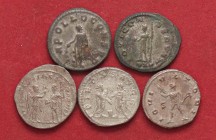 LOTTI - Imperiali Lotto di 5 antoniniani di Gallieno con R/ diverso
MB÷qBB