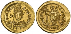 Leo I (457-474), solidus, Constantinople, D N LEO PERPET AVG, helmeted bust facing three-quarters right, rev., VICTORIA AVGGG H, Victory standing left...