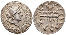 Macedonia. Amphipolis. Tetradracma. 158-149 a.C. (Sng Cop-1314-15). Anv.: Cabeza diademada y drapeada de Artemisa a derecha, dentro de escudo macedoni...