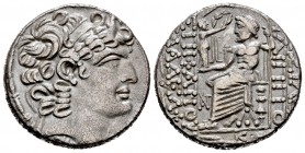 Imperio Seleucida. Filipo I Filadelfos. Tetradracma. 98-97 a.C. (Gc-7196). (Cy-3106). Anv.: Cabeza diademada a derecha. Rev.: Zeus sentado a izquierda...