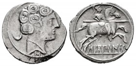 Sekoberikes. Denario. 130-20 a.C. Saelices (Cuenca). (Abh-2168). (Acip-1869). Anv.: Cabeza masculina a derecha con torque simple, detrás creciente y d...